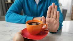 コーヒーに「ノー」と言うべきタイミング：やめどきを示す4つの明確なサイン